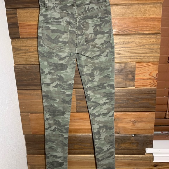 Camo Skinny Jeans. - Picture 2 of 3